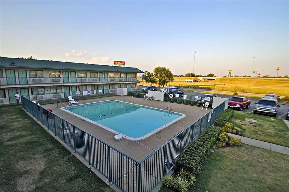 Regency Inn Tulsa Oakhurst المرافق الصورة