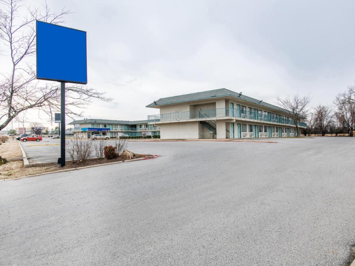 Regency Inn Tulsa Oakhurst المظهر الخارجي الصورة